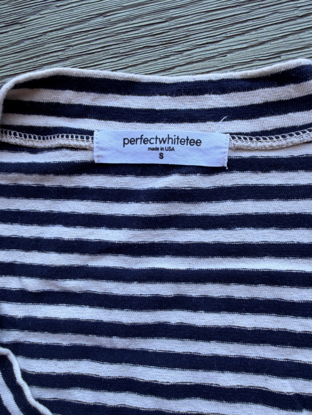 Striped V-Neck Short Sleeve Top - Blue & White - Picture 4 of 4
